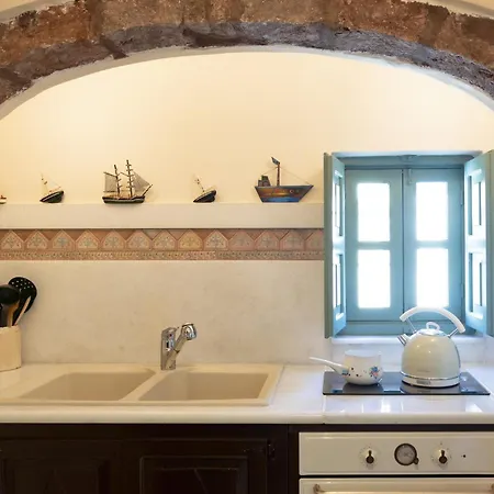Vila Historia Oia