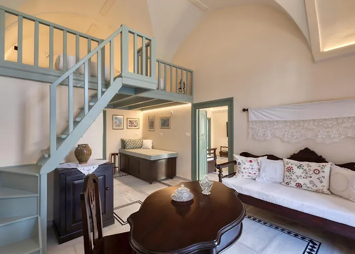 Historia Вилла Ия